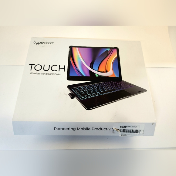 Typecase Touch Wireless Keyboard Case For IPad 11.6 in Screensize Blue - Picture 7 of 8